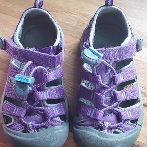 GUC Purple Toddler Keens